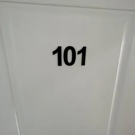 Pensión Skenderbej