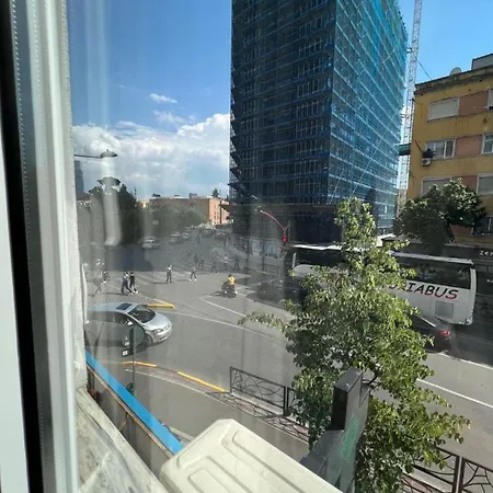 Pensión Skenderbej Tirana