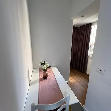 Skenderbej Pensión Tirana